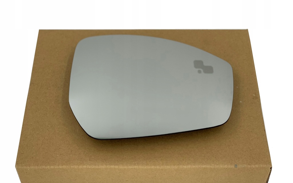 фото №1, Правый вкладыш зеркало jaguar f-pace x761 2015 -