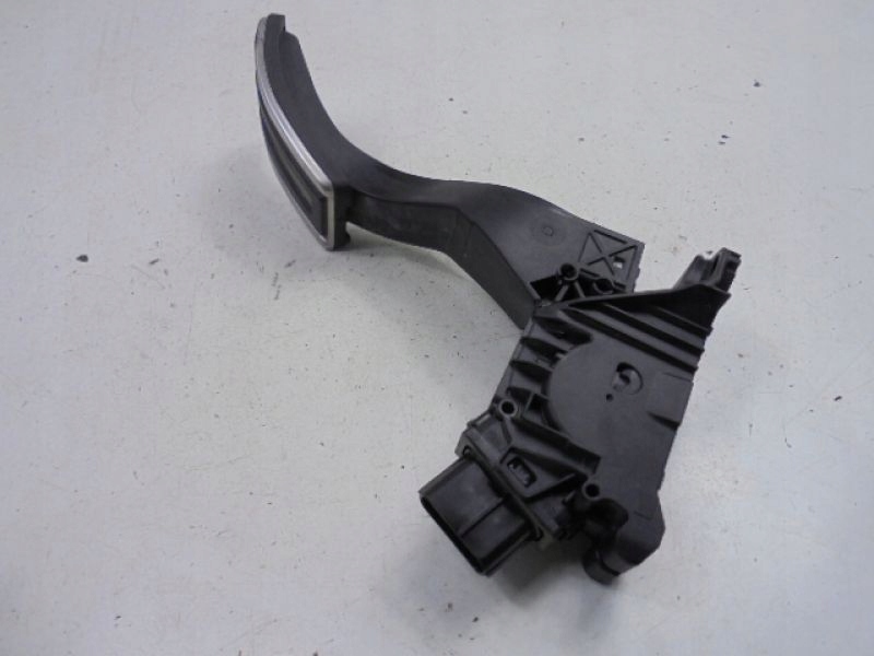 фото №7, Audi a3 8v потенциометр газа 2.0tsi 5q172350k