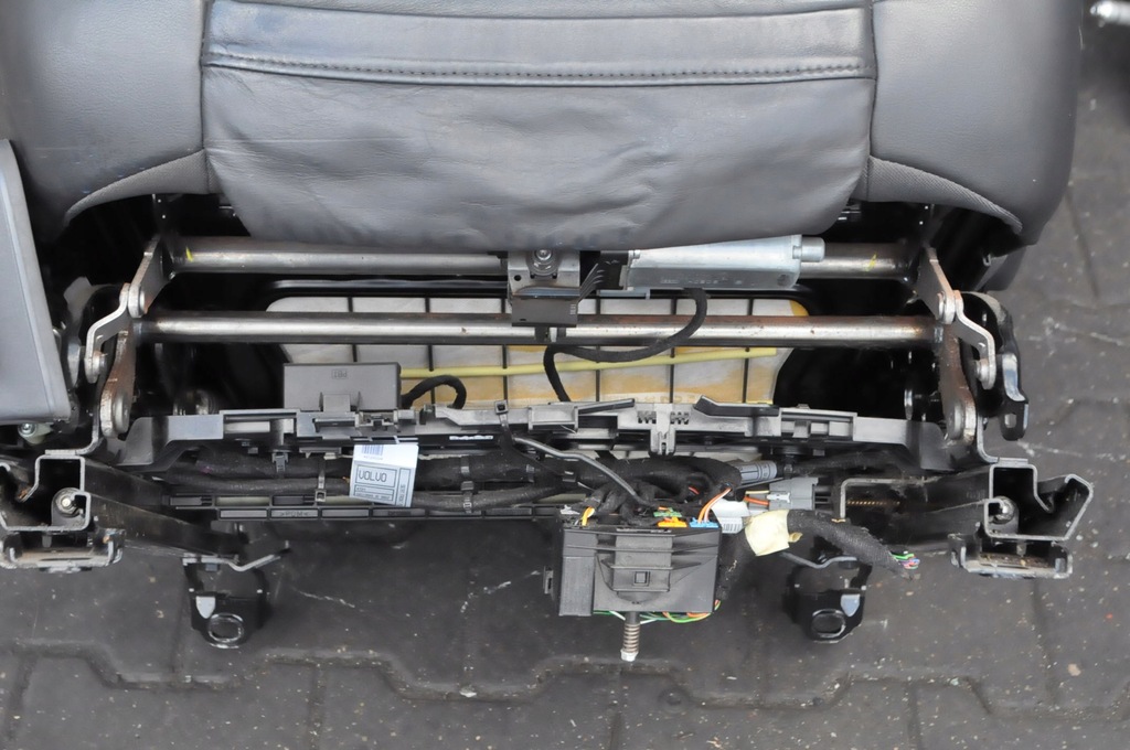 фото №8, Volvo v60 переходник салона сиденья заднее сиденье kombi кожа