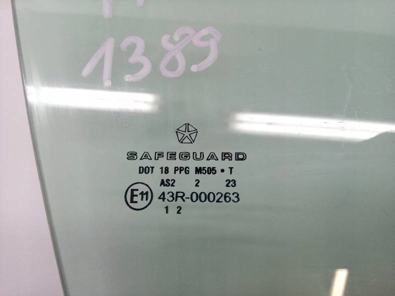 фото №3, Скло двері правий перед dodge intrepid ii 1998-2004