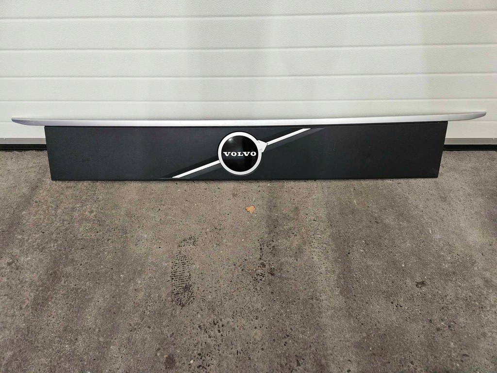 фото №1, Решётка радиатора верхний решётка радиатора капот volvo fm 5 fm4b fmx