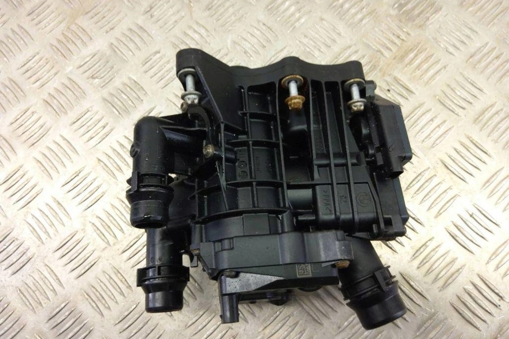 фото №9, Корпус термостата bmw x3 g01, f97 8642560 2.0l бензиновый 2022