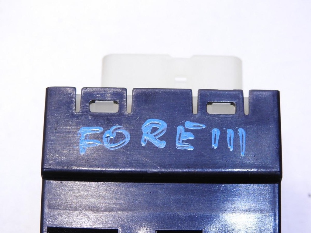 фото №7, Кнопка подогрев сидений subaru forester iii