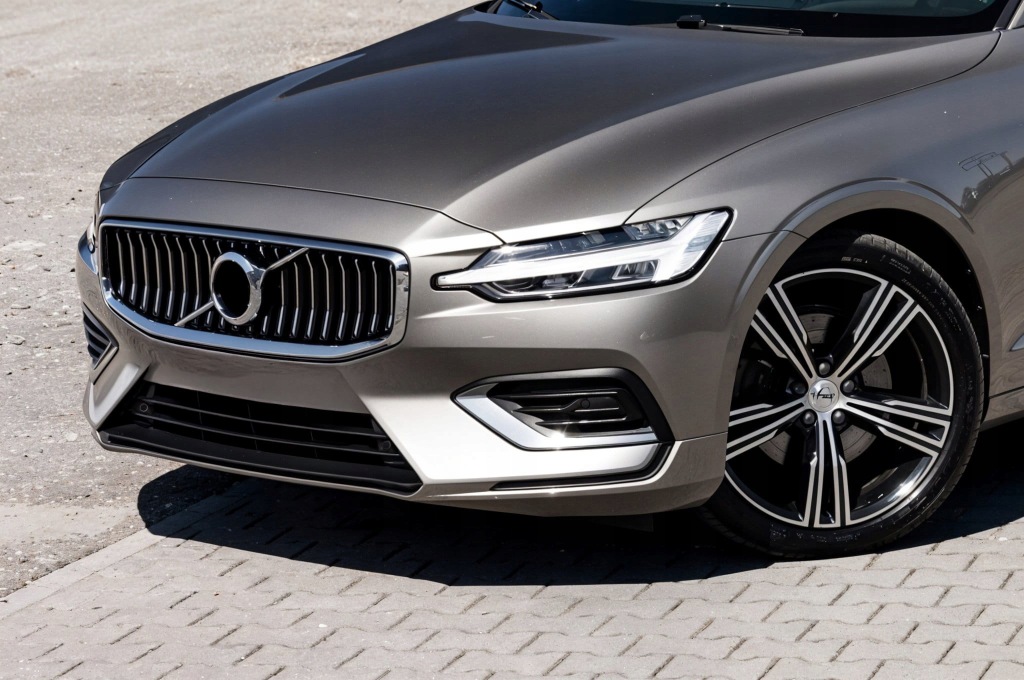 Volvo v60 2 2018 алюминиевая капот передняя 31468167 Оригинал
