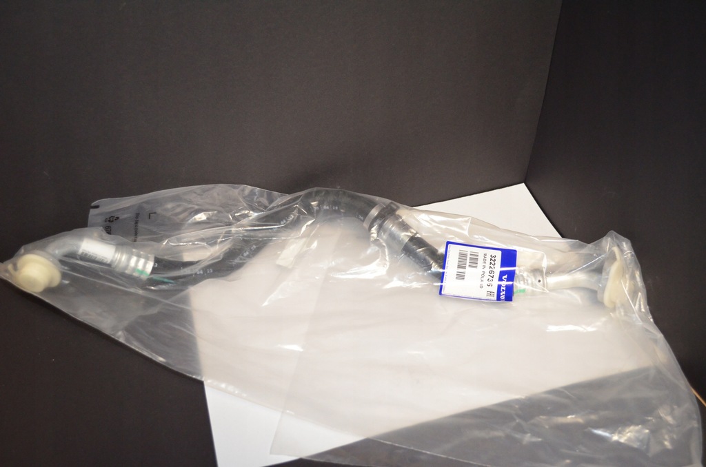 фото №1, Volvo оригинальный номер 32226736 шланг гибкий компрессора кондиционера трубка