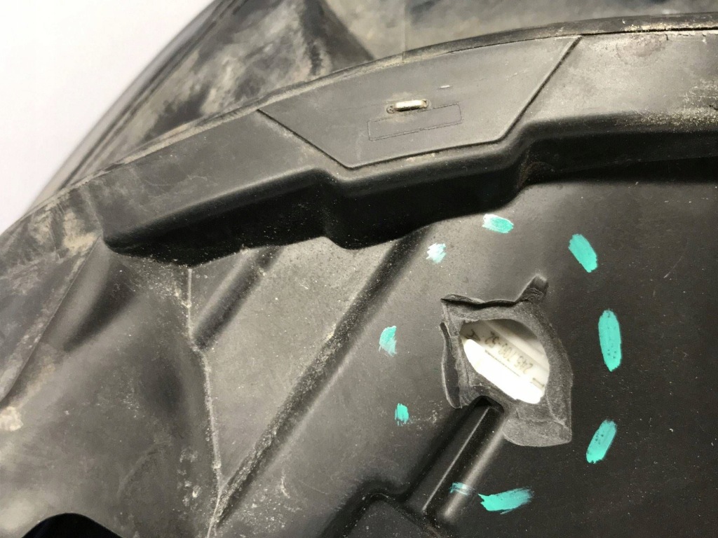 Tesla model y 2021 перед сторона права лампа передня 151495300d Зі Шроту