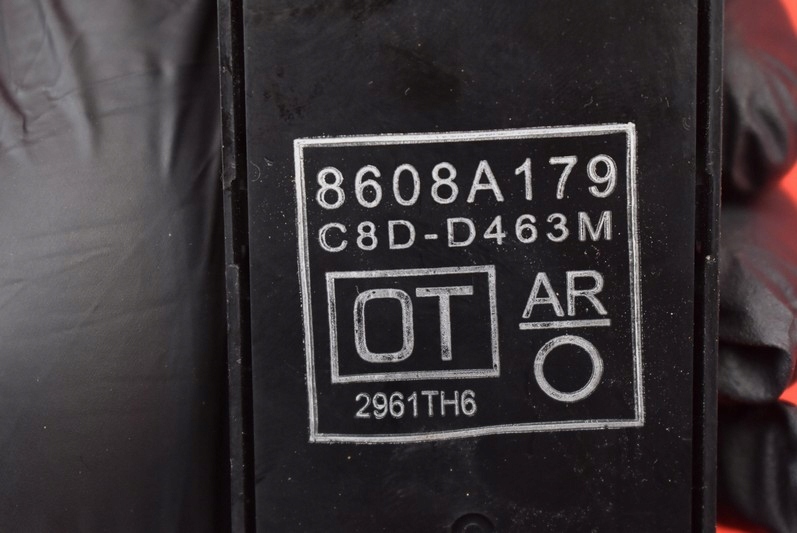 фото №8, Панель керування вікон eu 8608a179 mitsubishi colt 6 vi z30 lift 08-13