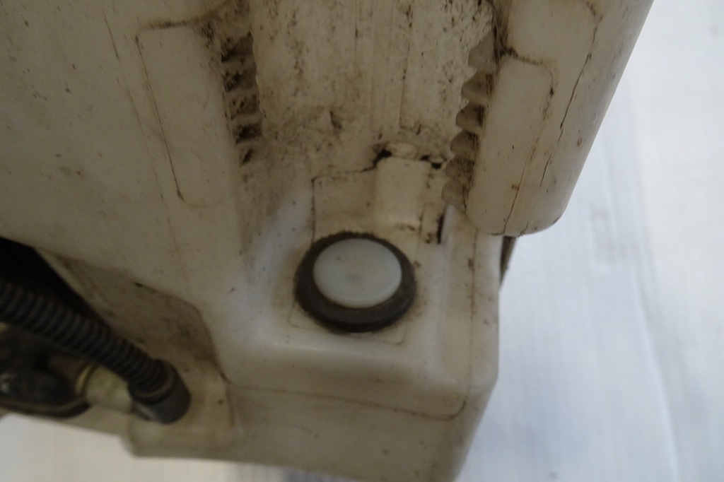 фото №4, Vw polo v fabia iii rapid - бак омывателя помпа