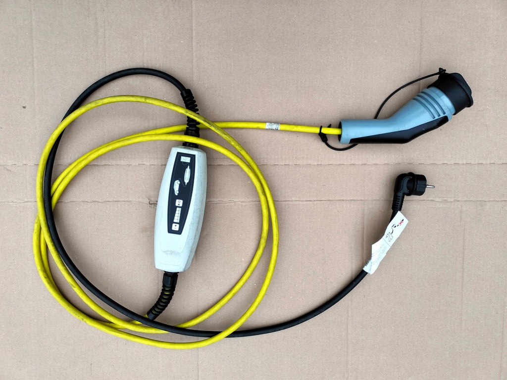 фото №1, Bmw g11 i3 i8 зарядний пристрій 12a