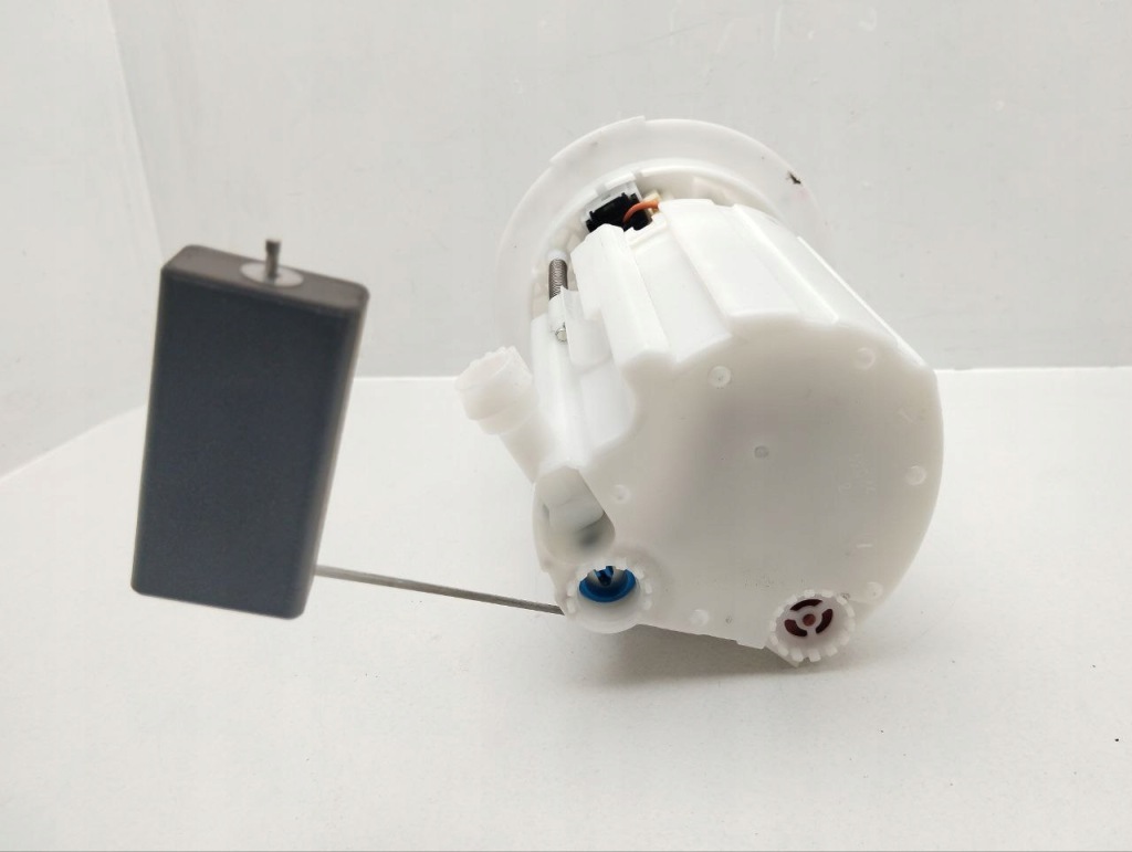 Купити Mercedes-benz gl x166 2015 насоса пального