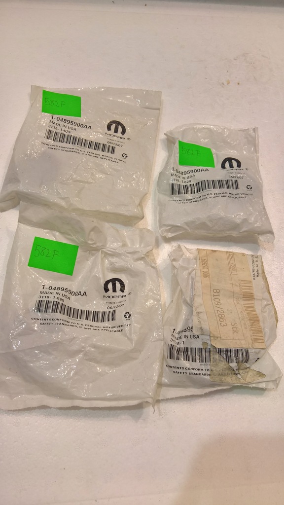 фото №7, Dodge challenger charger magnum nitro 05-18 крышка диски mopar 04895900aa