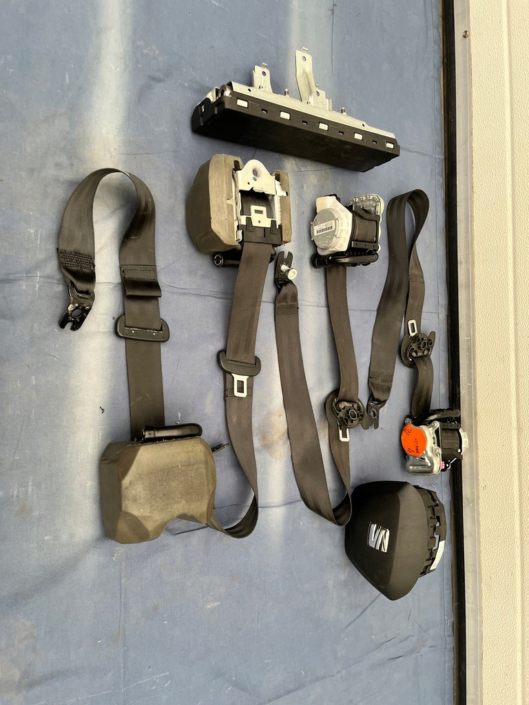 фото №5, Seat ateca панель приладів панель приладів консоль подушки безпеки ремені оригінал