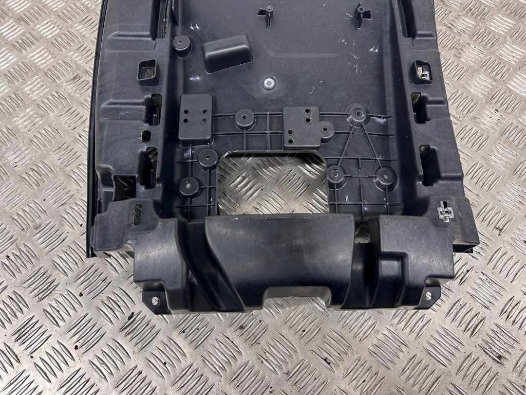 фото №6, Пластик сиденье tesla model x 106812300b