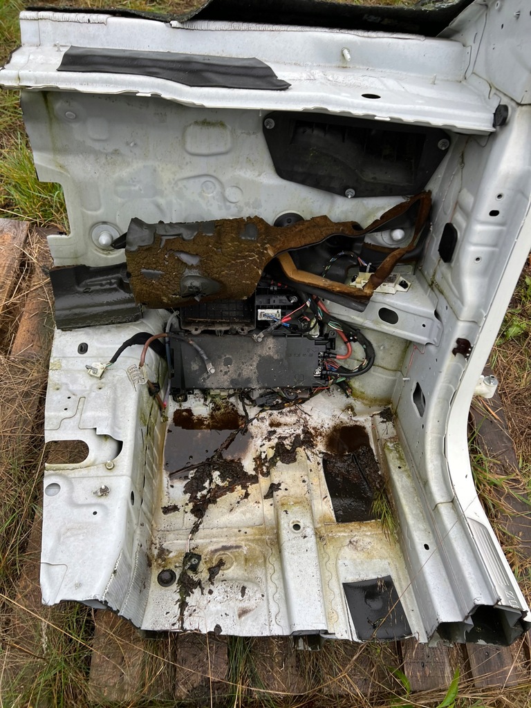 фото №7, Чверть лонжерон права передня підкрилок чашка mercedes b-klasa w246