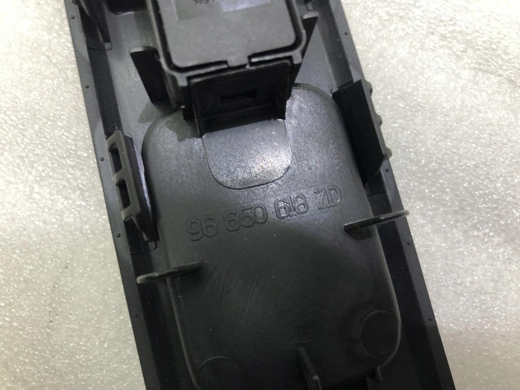 фото №7, Переключатель стекло левый 96650618zd peugeot 5008