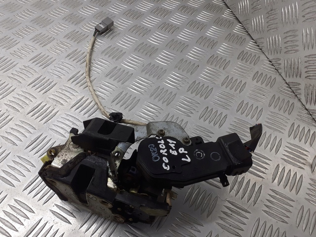 фото №1, Замок двері лівий перед toyota corolla e11 4pin