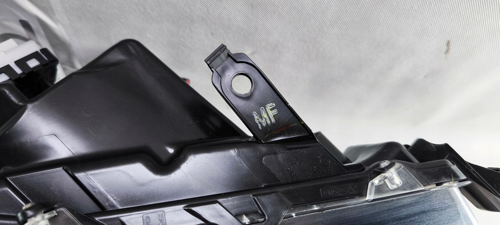 фото №7, Toyota hilux viii full led правий фара лампа 81110-yp1z1