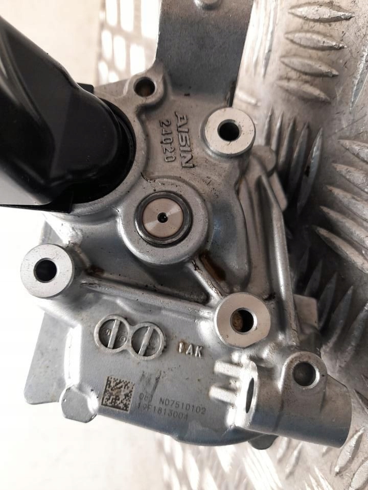 Насос масляна lexus ux 2019 081n07510102 в Україні