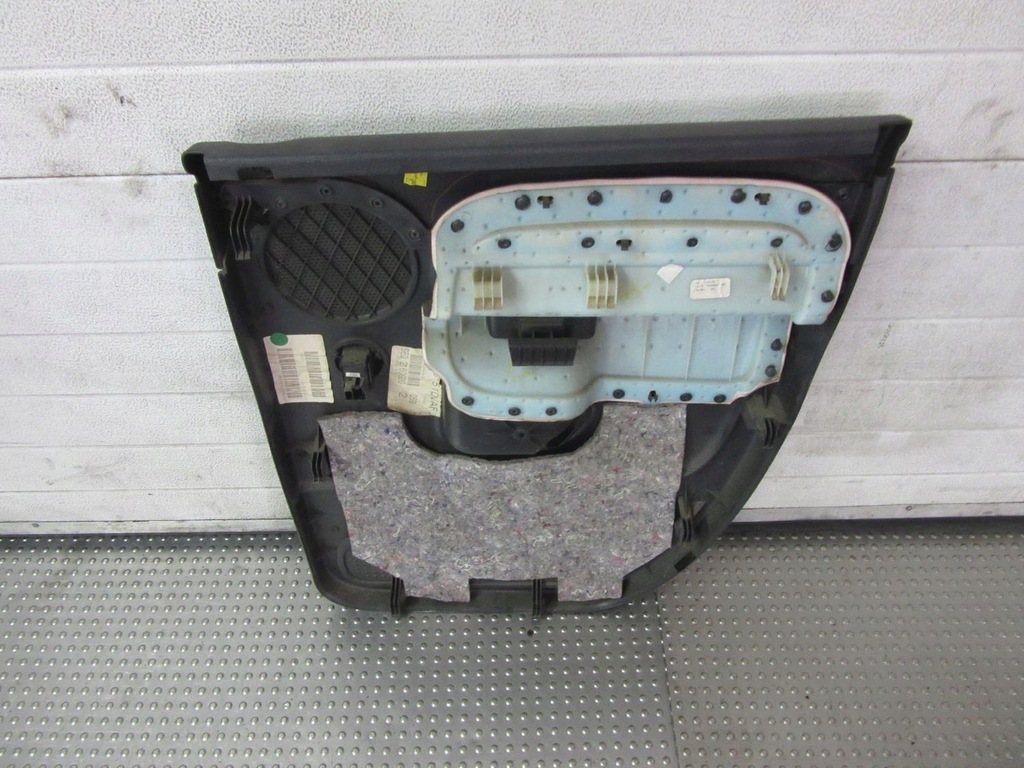 фото №5, Dodge ram iii 1500 2004 обшивка двері задня