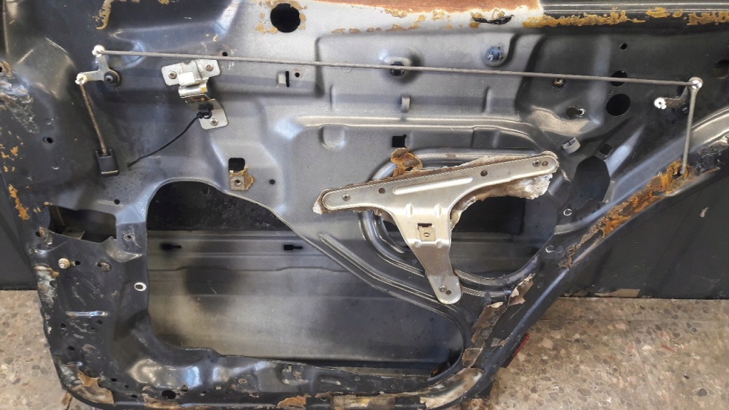 Двері правий задня mercedes w140 чорні Доставка