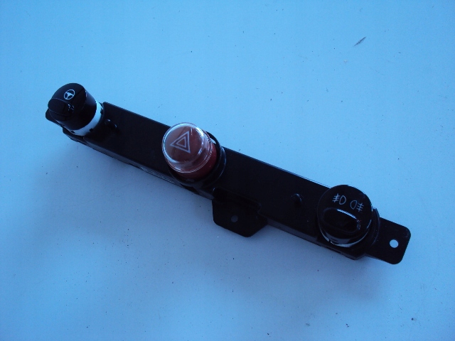 фото №1, Выключатель аварийных fiat 500