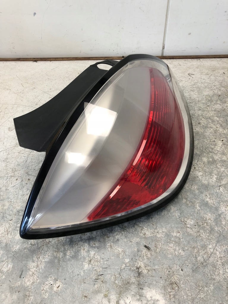 фото №3, Лампа левый задняя opel astra h 5d