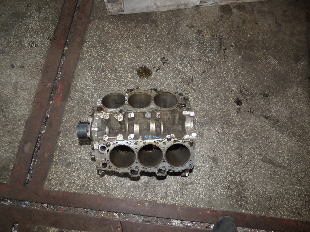 фото №1, Блок двигателя santa fe i tucson 2.7 v6 g6ba