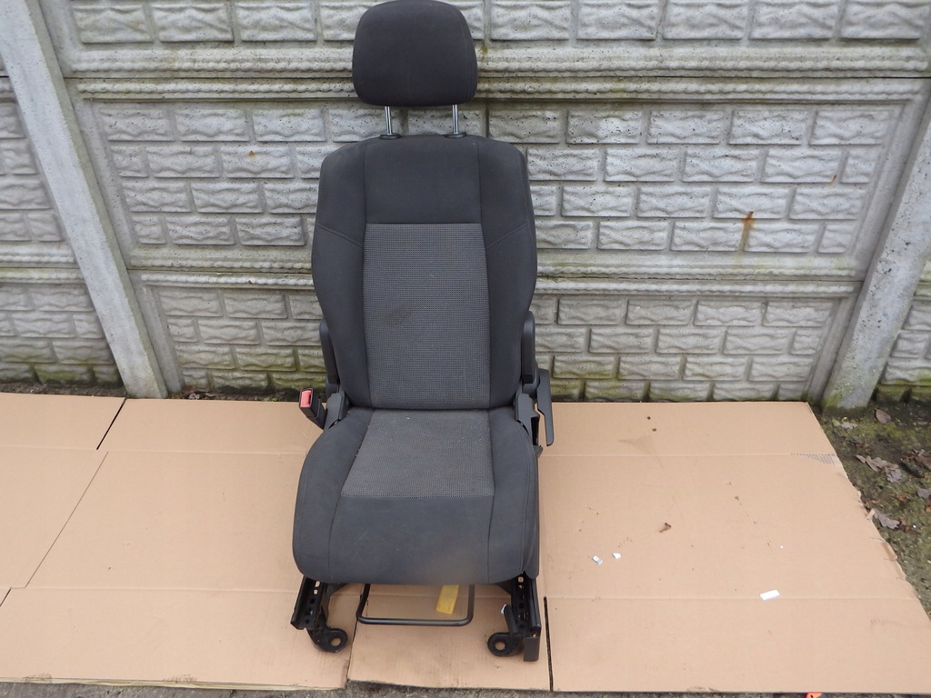 фото №1, Сидіння водія compass lift лівий правий матеріал