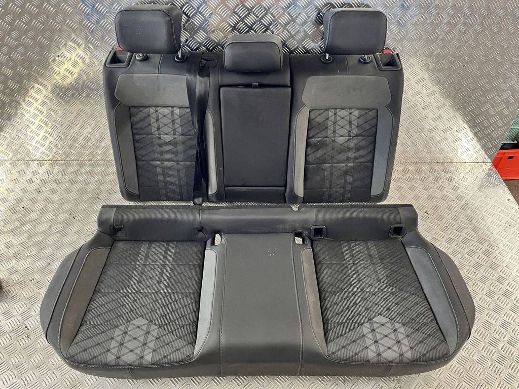 фото №1, Заднє сидіння задня задня vw t-roc 17- r-line