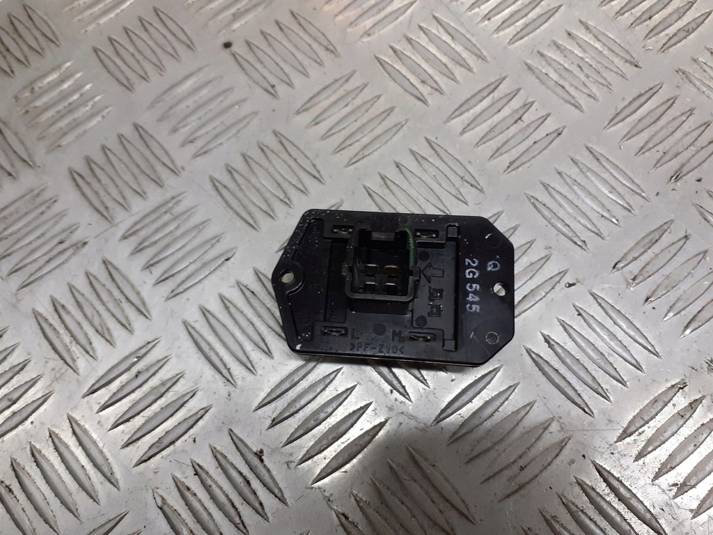 фото №1, Резистор резистор вентилятор yaris verso 1.4 d4d