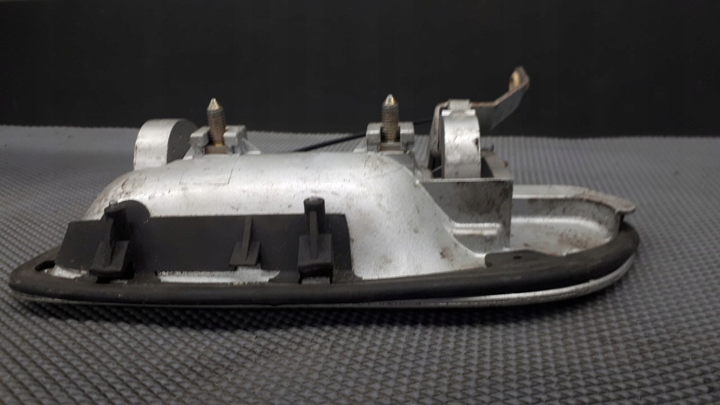 фото №6, Ручка правый задняя volvo xc70 v70 02r