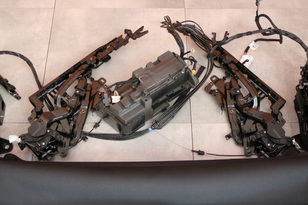 Bmw g14 m8 f91 кабриолет  крыша складной folding soft top насос комплект 9448941 Оригинал