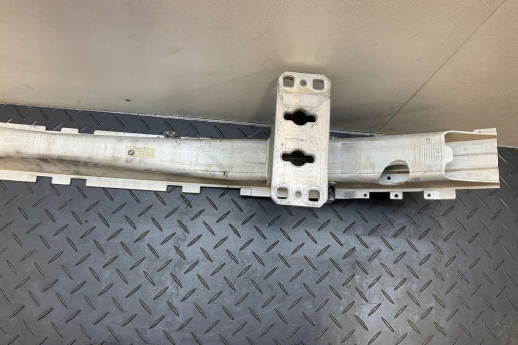 Комплект радиатор bmw 5 e60 7148585 4.8l бензиновый 2009 Цена