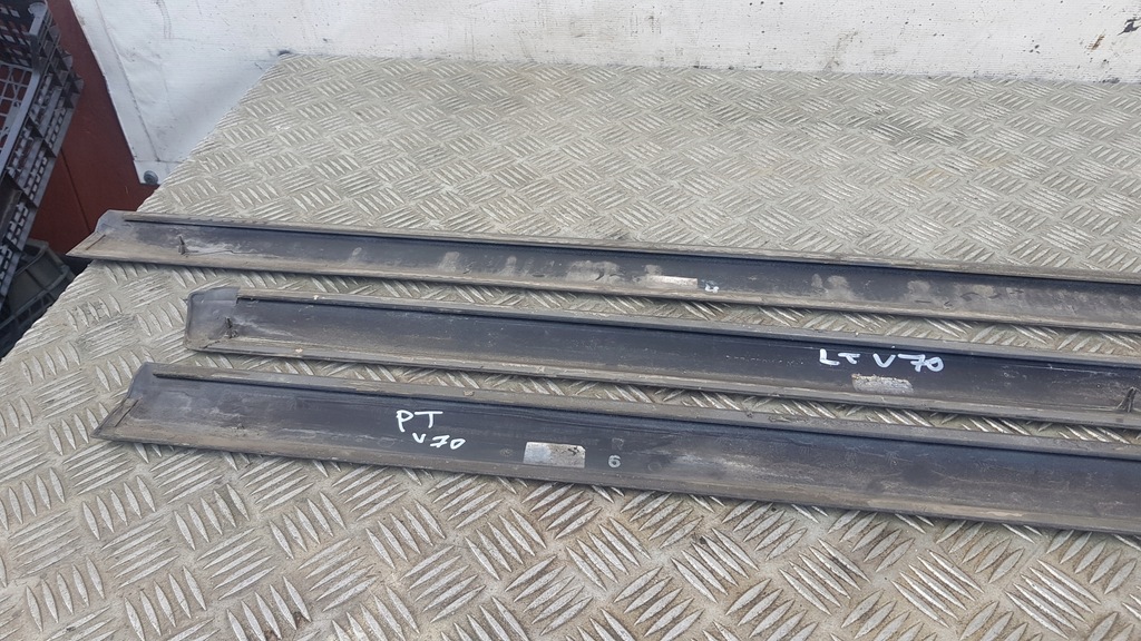 фото №10, Volvo v70 молдинг дверь левая правая задняя