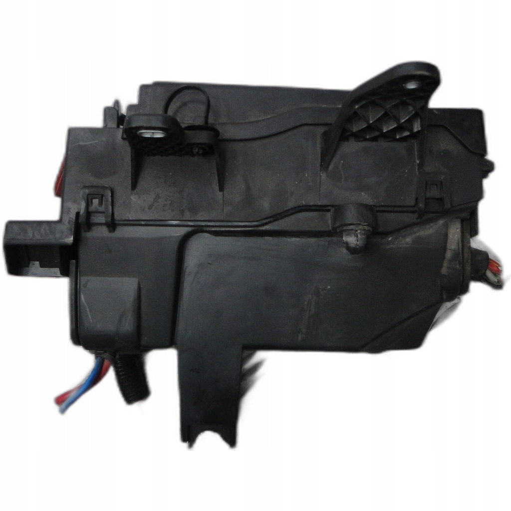 фото №1, Jaguar e-pace 2017r 2,0d коробка предохранителей