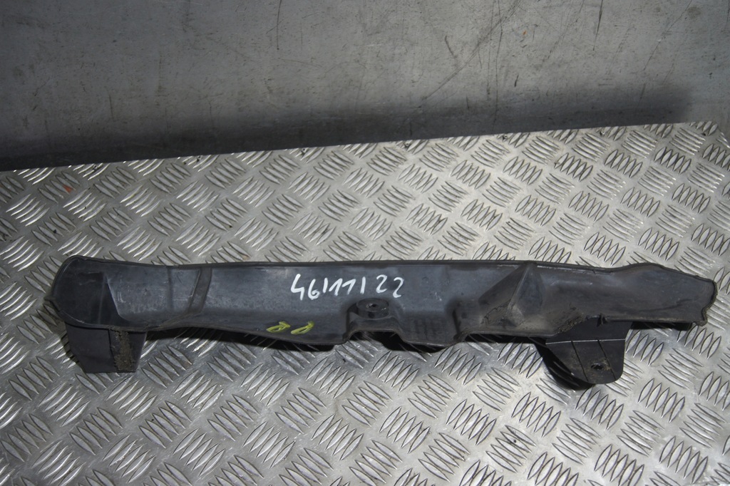 фото №1, Кронштейн крила audi p. a3 04-13 pr