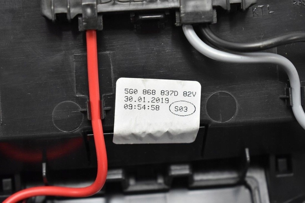 фото №11, Vw polo vi лампа стельовий czarna 5g0868837d