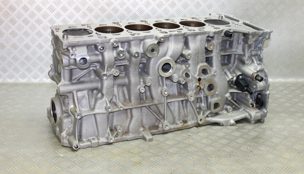 фото №8, Bmw g30 g11 g14 g05 g06 g07 4.0i b58b30c dół блок двигуна wał поршні 8644443