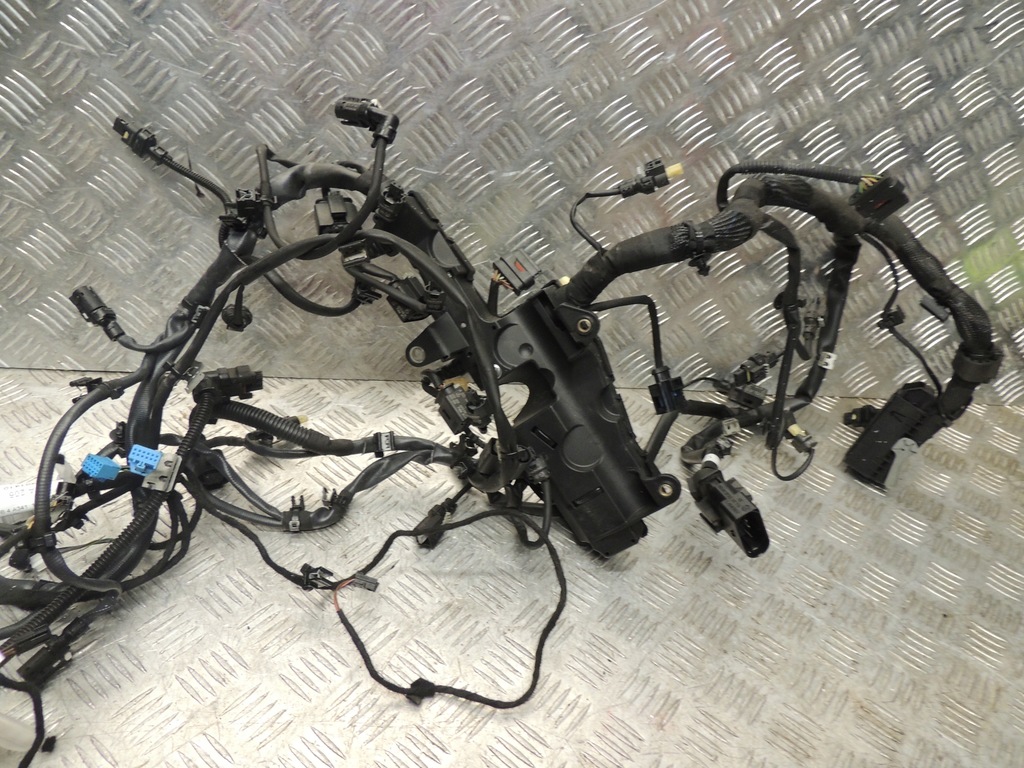 фото №5, Mercedes w205 1.6cgi джгут двигуна a2740105504