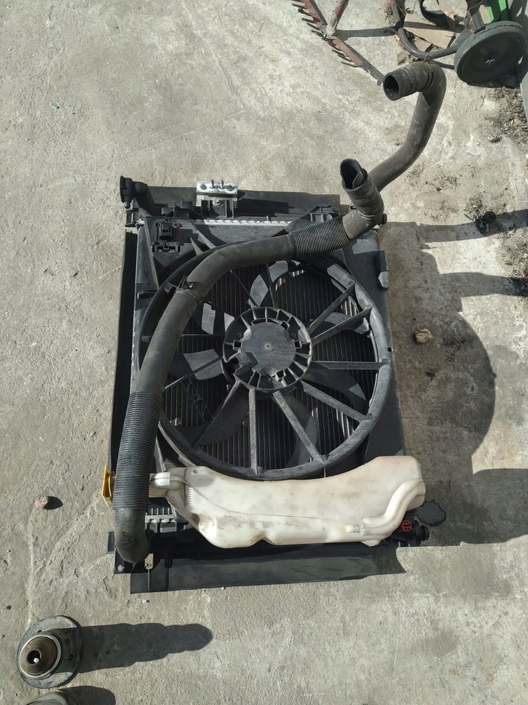 фото №5, Voyager town caravan 08-19r 3.8 4.0 3.6 радиатор