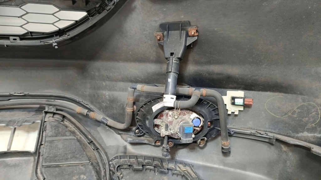 Honda cr-v 3 рестайлінг  09-12 бампер передній перед решітка радіатора решітка радіатора колір nh737m Ціна