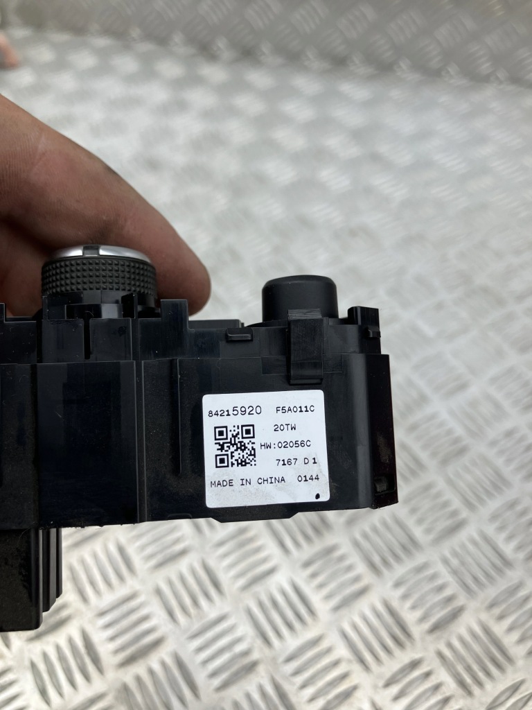 фото №2, Выключатель света 84215920 opel insignia b 17-