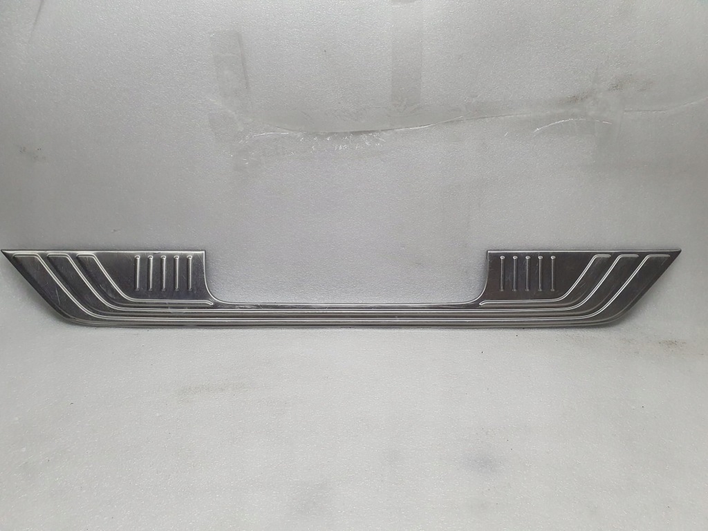 фото №1, Хром багажника mercedes v klasa w447 4476900151