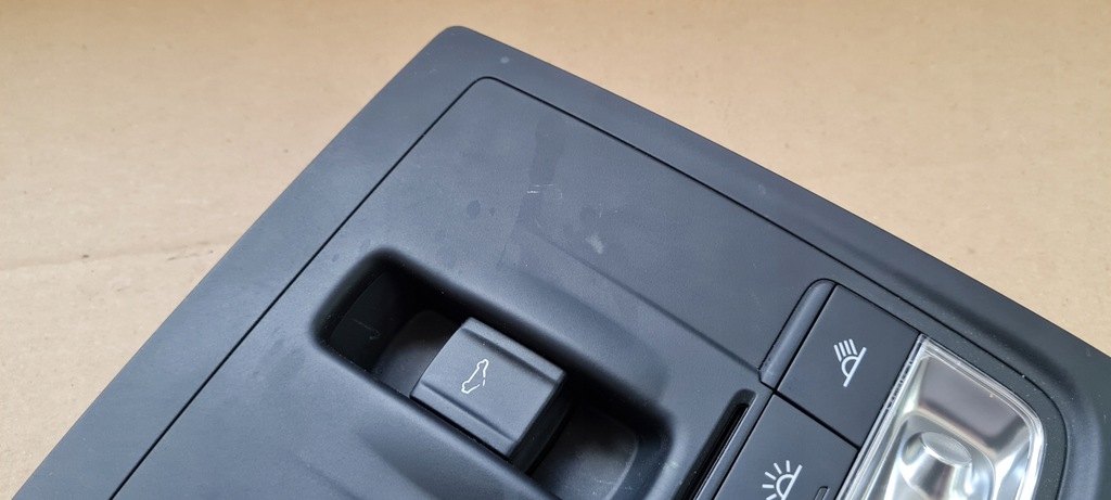 фото №6, S3 8v sedan a3 лампа панель потолочный led перед люк 8v0947135d