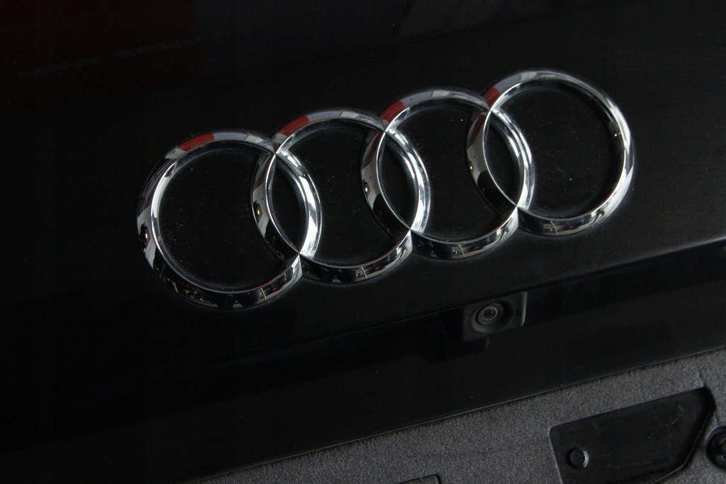 фото №7, Audi q5 sq5 8r lift ly8x задняя крышка багажника бампер лампы