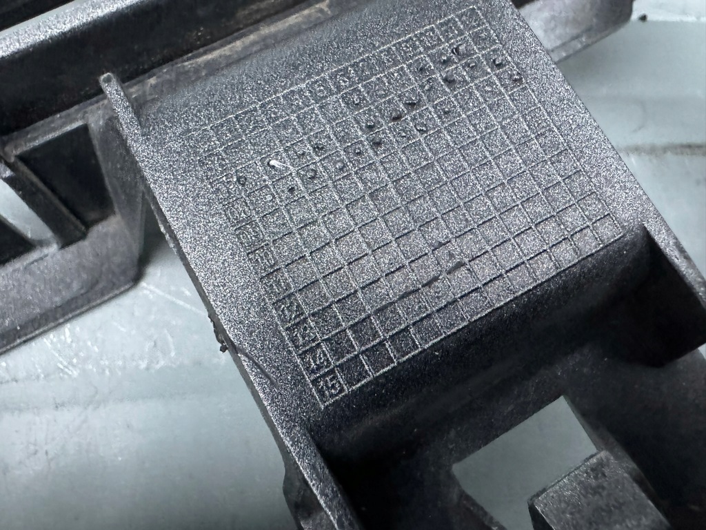 фото №11, Peugeot 308 1 i 07-11r решітка радіатора решітка радіатора радіатора перед 9752/4318