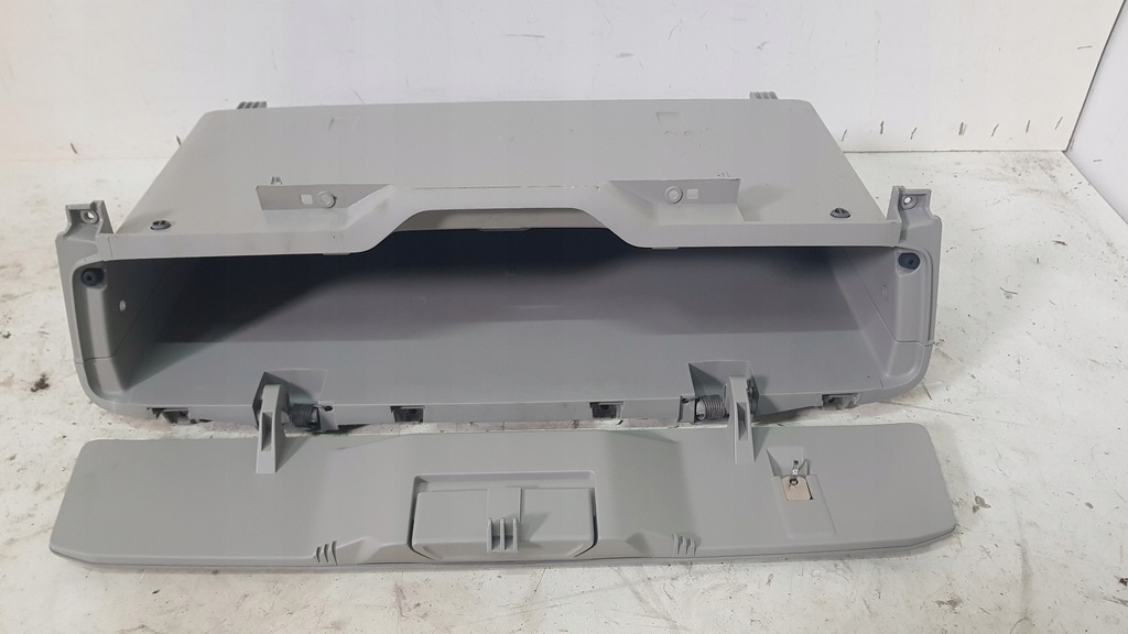 фото №1, Полка бардачок scania s r cp 2388551