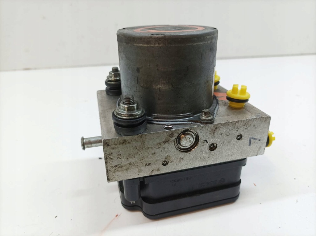 Насос abs p68237002ad 0265956137 682037002ad jeep cherokee v 2014- с Разборки