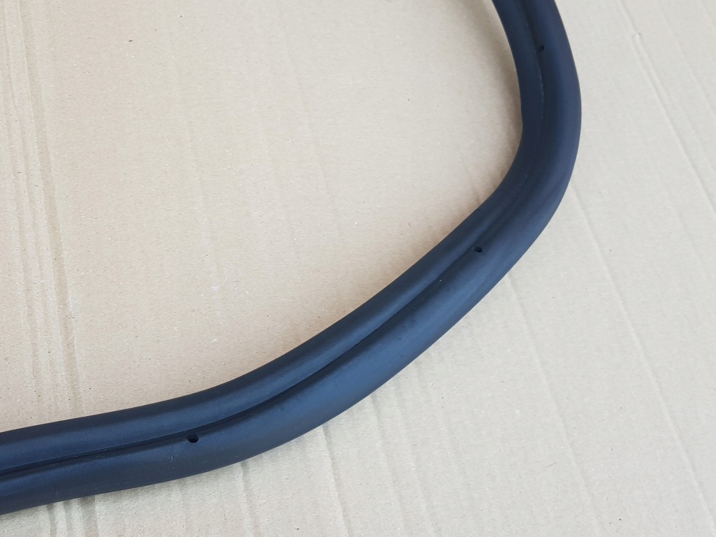 Прокладка - кришки задні - ніша багажника / - audi a4 b6 - a4 b7 - седан Київ