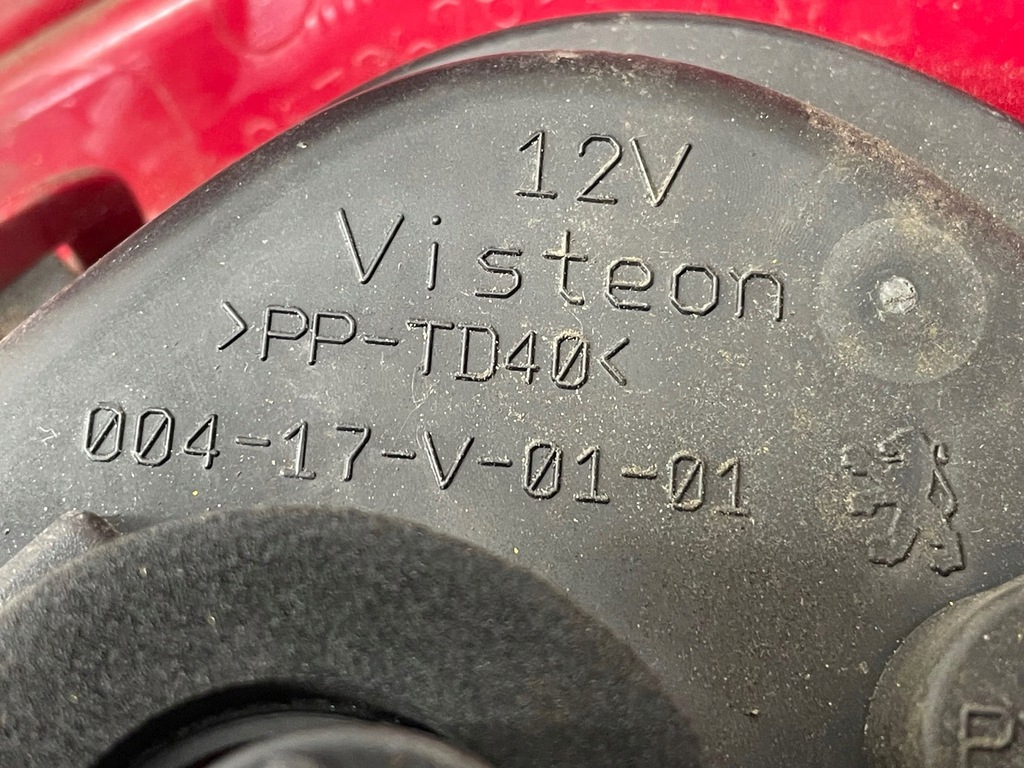 фото №9, Peugeot 208 2013 левая сторона лампа задняя